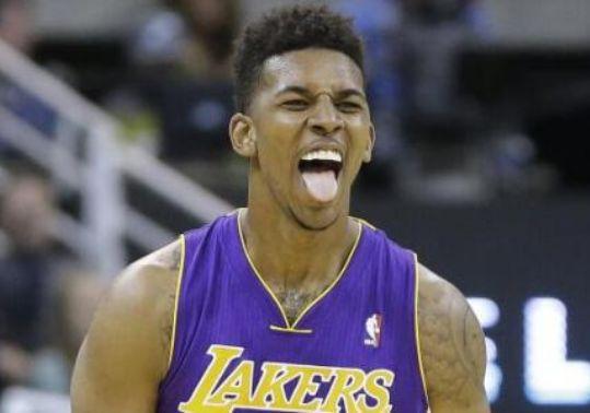 利雅得胜利4-1赛哈特海湾，C罗凌空倒钩破门，菲利克斯传射（利雅得胜利4-1击败赛哈特海湾：C罗倒钩破门，菲利克斯传射建功）