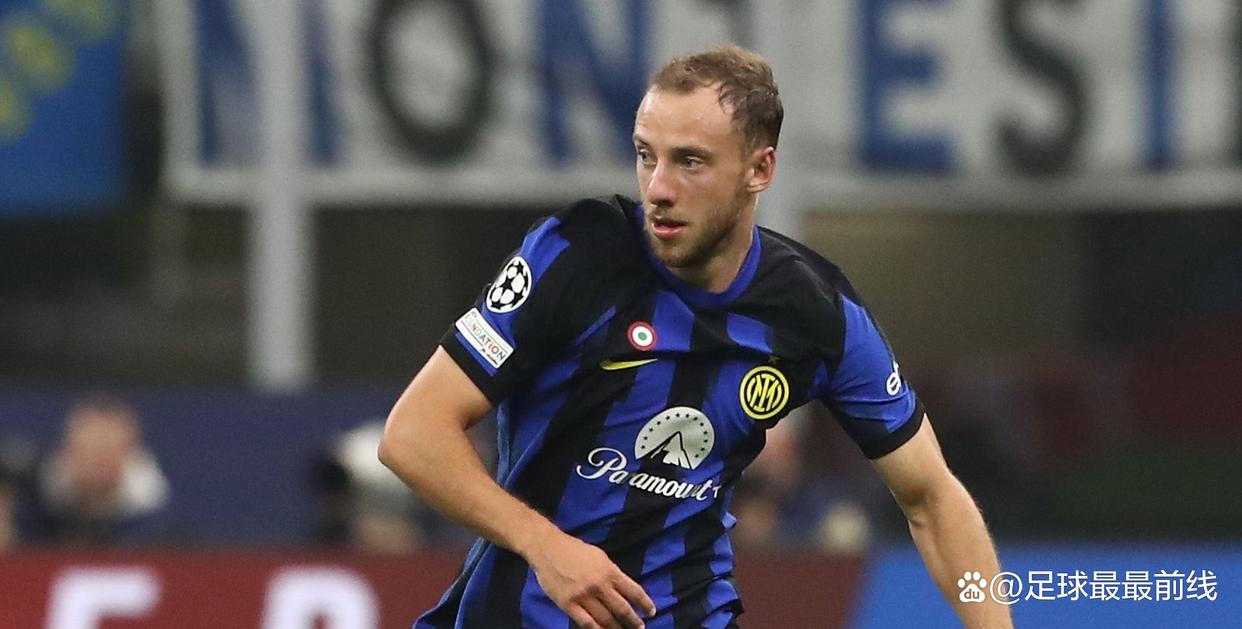 李玮洒成为首位获OPBF金腰带的中国女子拳手，多次在国际赛场取得胜利，正式转型为职业拳击选手。