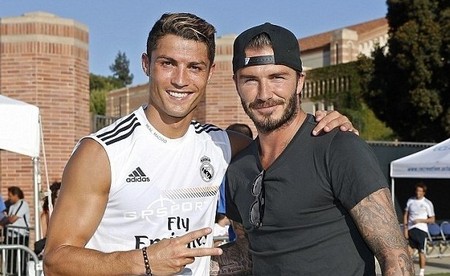 日职乙战报：神代庆人、村上悠绯破门，爱媛1-1熊本（日职乙战报：神代庆人与村上悠绯相继建功，爱媛1-1战平熊本）