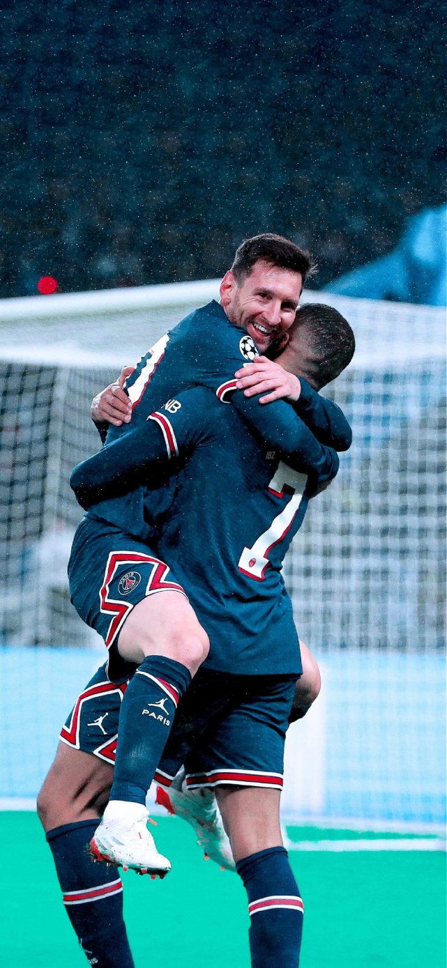 8球2助攻，普利希奇本赛季直接参与进球数已经上双（普利希奇本季已直接参与10球： 8球+2助攻）