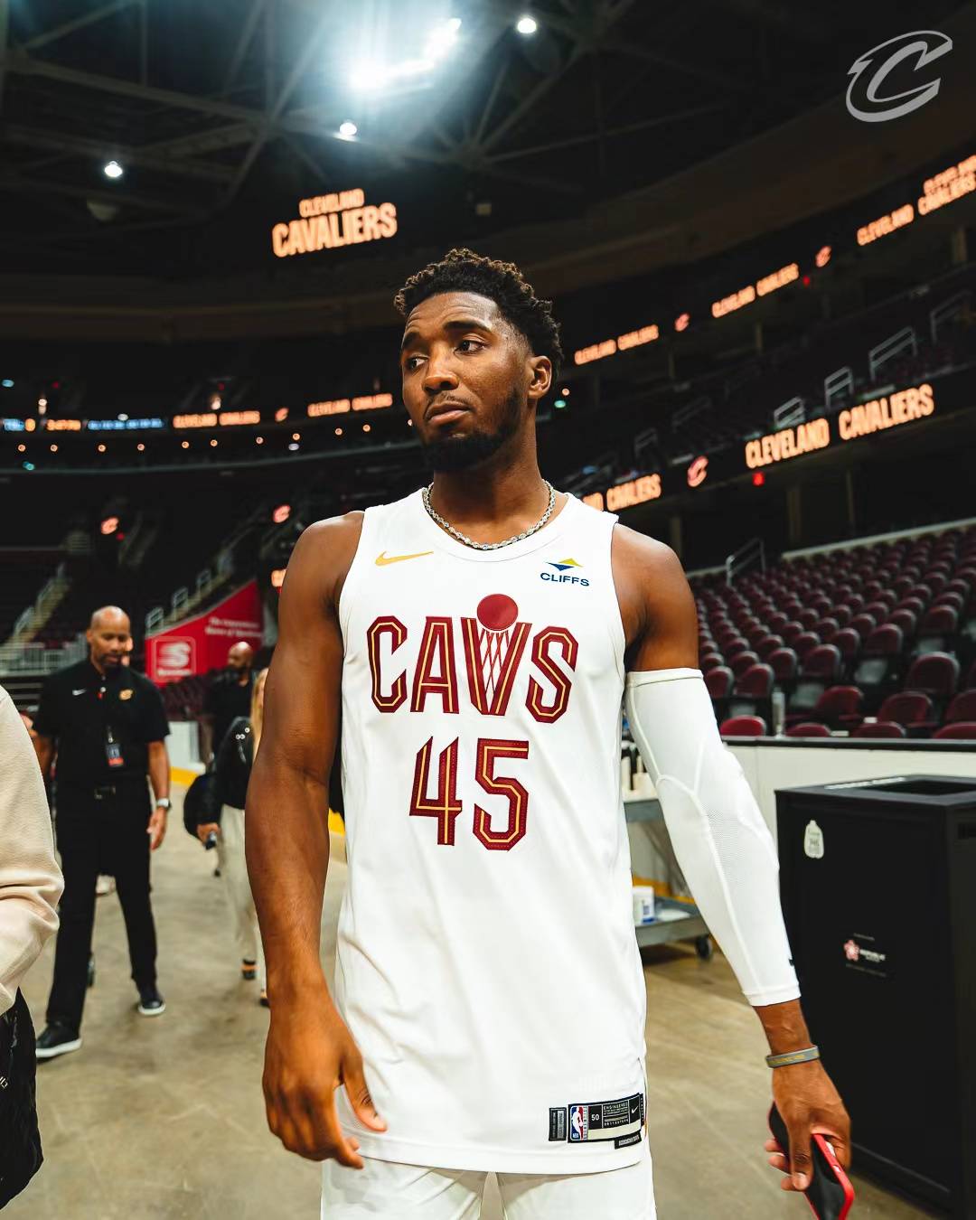 阿方索·戴维斯：本轮欧冠我将迎来复出，不确定是否能上场（阿方索·戴维斯：本轮欧冠将复出，能否登场仍存疑）