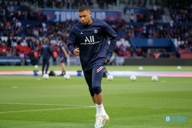 弗兰克：我的首选还是留在中国踢球；我带着喜悦与自豪离队（弗兰克：首选继续留在中国踢球，离队满怀喜悦与自豪）